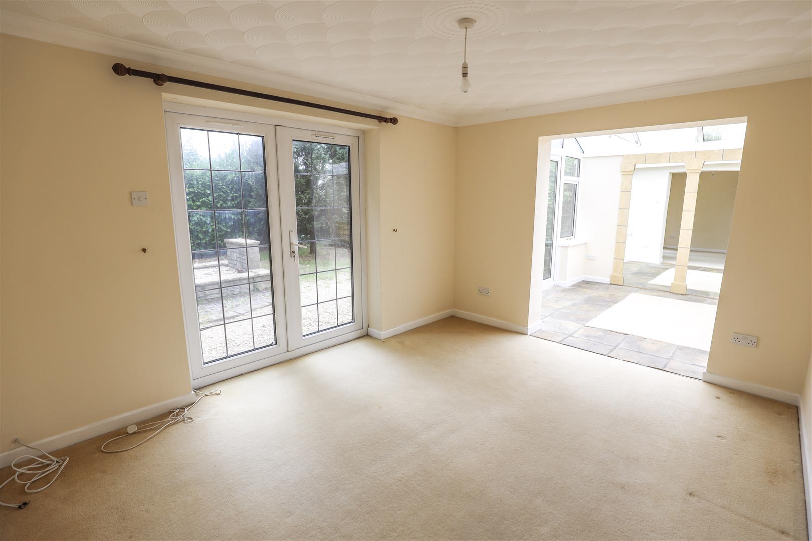 14 Great House Meadow, Llantwit Major, Vale Of Glamorgan CF61 1SU